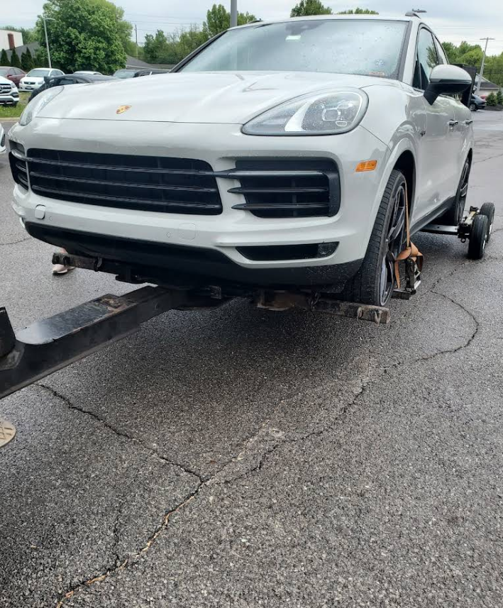 Rapid Recovery tow truck on a job in Cleveland